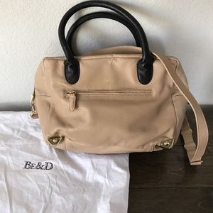 Be & D Tan Camel Leather Gold Purse Satchel Cross